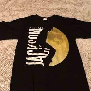 Michael Jackson vintage tee. “The moon walk”